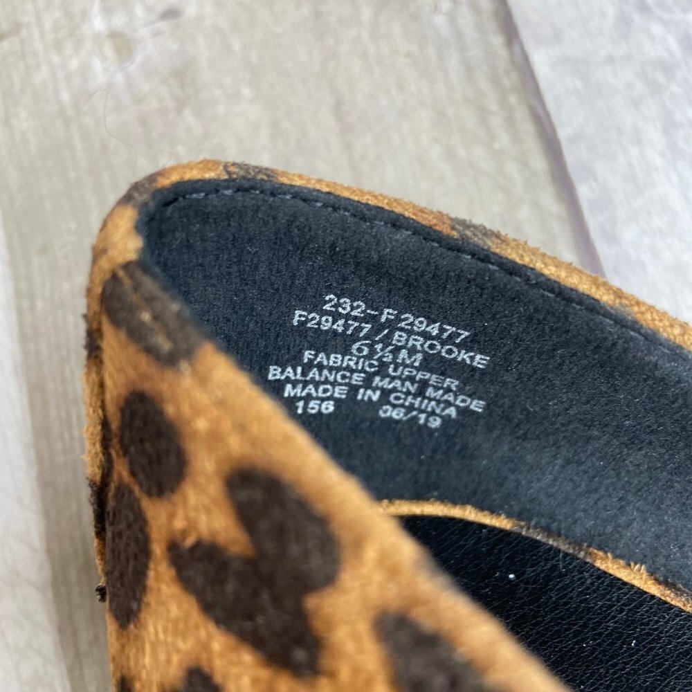 White Mountain Animal Print Brooke Flats Size 6.5 - Picture 6 of 8